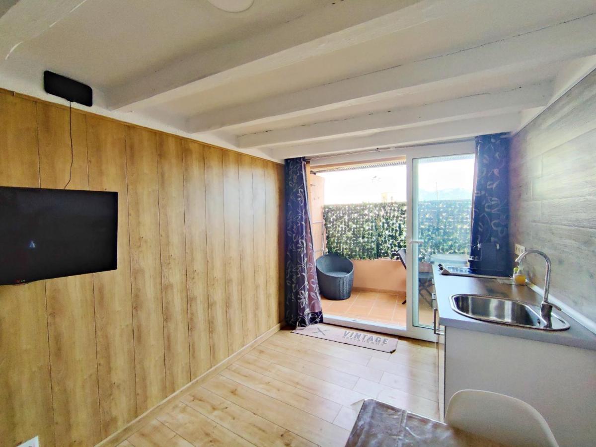 Apartament Corbatera Cim Apartaments コルノデイヤ エクステリア 写真